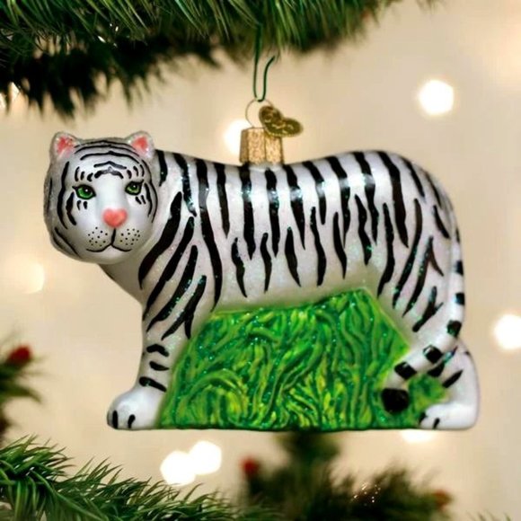 White Tiger - Picture 1 of 8